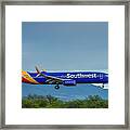 N8303r Southwest Airlines Boeing 737 Landing Honolulu International Airport Art Framed Print