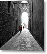 Alleyway Of Spain Metal Print