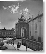 Cathedral In Plaza Mayor Metal Print
