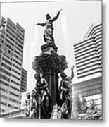 Cincinnati Fountain Black And White Picture Metal Print