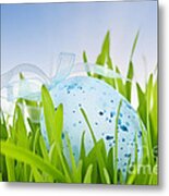 Easter Egg In Grass Metal Print