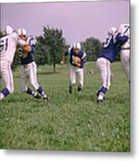 Johnny Unitas Running Up The Middle Metal Print