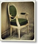 #throne #green #chair #lonely #empty Metal Print
