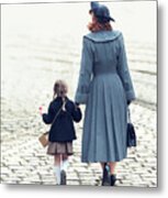 1940s Mother And Daughter Metal Print