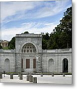 Arlington National Cemetery - Arlington House And Women In Military Service To America Memorial Metal Print