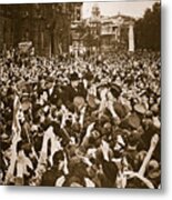 Churchill Mobbed In Whitehall On Ve Day Metal Print
