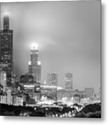 Cloudy Downtown Chicago Skyline In Black And White Metal Print