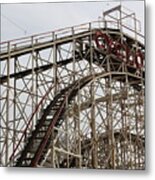 Cyclone Roller Coaster Coney Island Ny Metal Print