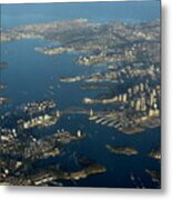 Flying Into Sydney Metal Print