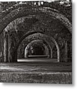 Ft. Pickens Arches Bw Metal Print