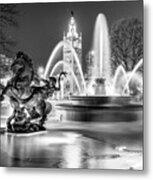 Kansas City J.c. Nichols Fountain And Plaza - Black And White Metal Print