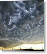 Mammatus Over Nebraska Metal Print