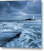 St Mary's Lighthouse And The Cold North Sea Metal Print