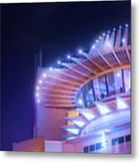 The Revolving Rooftop Lounge At Pier 66 Metal Print