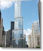 Trump Tower Overlooking The Chicago River Metal Print
