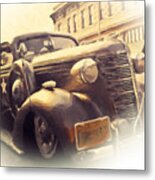 Waiting For Bonnie And Clyde Metal Print