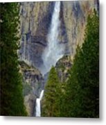 Yosemite Falls D Metal Print
