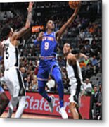 New York Knicks V San Antonio Spurs Metal Print
