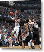 San Antonio Spurs V Memphis Grizzlies - Metal Print