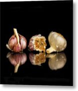 Ajos Y Reflejos - Garlic And Reflection Metal Print