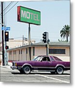 Car Passing Motel In Los Angeles Metal Print