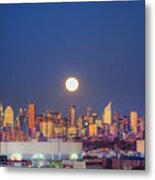Full Moon Over Midtown Manhattan, Ny Metal Print