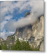 Half Dome In The Mist Metal Print