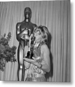 Julie Christie Kissing Academy Award Metal Print