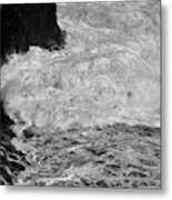 Kilauea Waves On The Rocks Metal Print