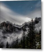 Moonrise At Yosemite Metal Print