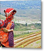 Red Dao Woman And Baby Looking Towards Metal Print