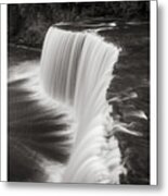 Tahquamenon Falls Michigan Ii Bw Metal Print