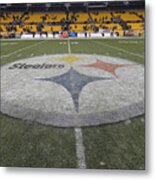 Nfl: Dec 10 Ravens At Steelers #10 Metal Print