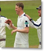 Nottinghamshire V Yorkshire - Specsavers County Championship: Division One #8 Metal Print