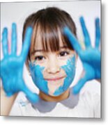 A 4 Years Old Girl With Paint On Her Hands Metal Print