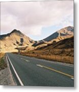 Approach To Lindis Pass Metal Print