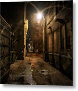 Dark And Eerie Chicago Alley At Night Metal Print