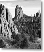 Garden Of The Gods In Black And White Metal Print