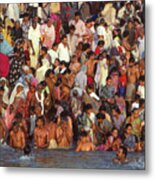 Hindu Pilgrims Bathe In The Ganges Metal Print