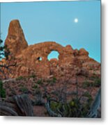 Morning Blue Hour At Turret Arch Metal Print