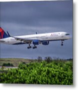 N557nw Delta Air Lines Boeing 757 Landing Hartsfield-jackson Atlanta International Airport Art Metal Print