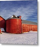 Seeing Red -   Red Buildings And Round Wood Silo At Lake Mills Wi Metal Print