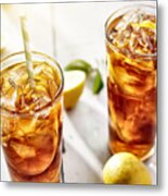 Two Ice Cold Glasses Of Iced Tea With Lemons Metal Print