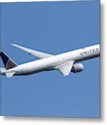 Ual Boeing 777-322 In Flight Metal Print