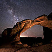 Milkyway Over Broken Arch Poster