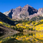 Autumn Morning At The Maroon Bells Poster