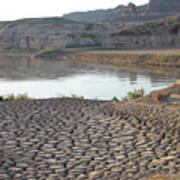 D12813 Cracked Mud Flats Of Drying Lake Powell Poster