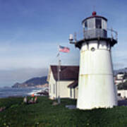 Montara Lighthouse Now A Youth Hostel San Mateo Coast Of California South Of San Francisco  #1 Poster