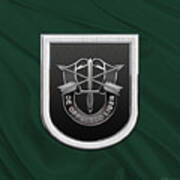 U. S.  Army 5th Special Forces Group - 5 S F G  Beret Flash Over Green Beret Felt Poster