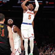 Cleveland Cavaliers V New York Knicks Poster